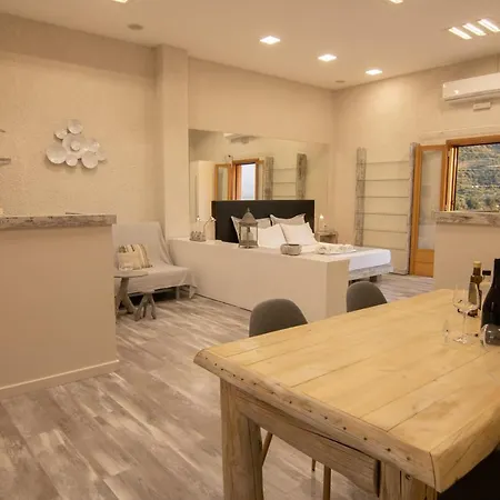 The Mountain House - Authentic Cretan Hideaway - Breathtaking And Nature Views * Tourlotí
