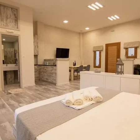 The Mountain House - Authentic Cretan Hideaway - Breathtaking And Nature Views Tourlotí